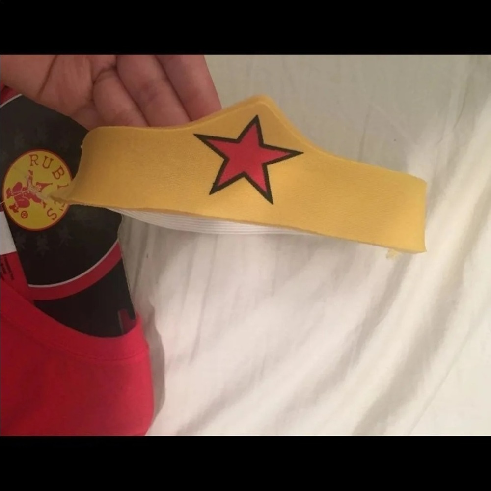 Costume - Picture 2 of 3